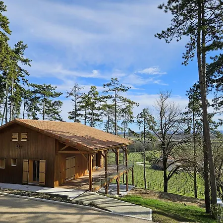 Le Des Pins Sur Les Vignes Bonneuil (Charente)