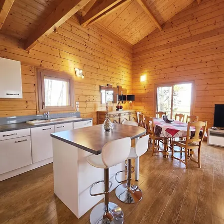 Le Des Pins Sur Les Vignes Bonneuil (Charente)