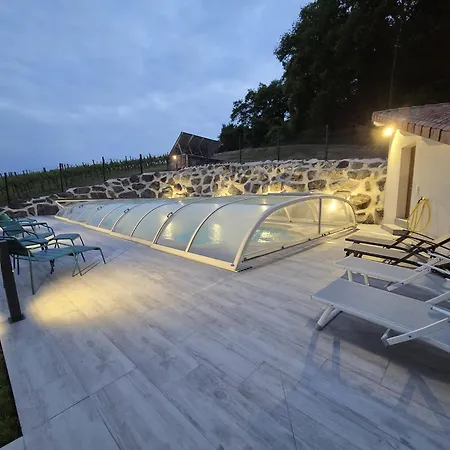 Le Des Pins Sur Les Vignes Chalet *