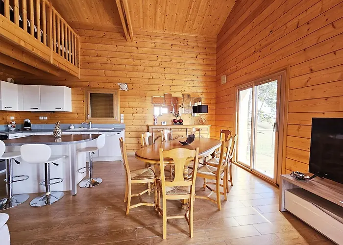 Le Des Pins Sur Les Vignes 木屋 Bonneuil (Charente)