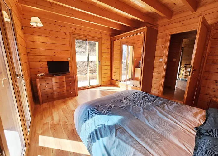 Le Des Pins Sur Les Vignes 木屋 *