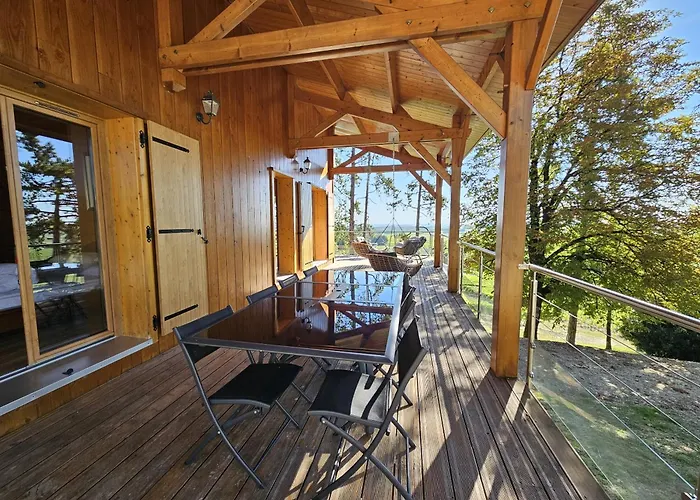 Le Des Pins Sur Les Vignes 木屋